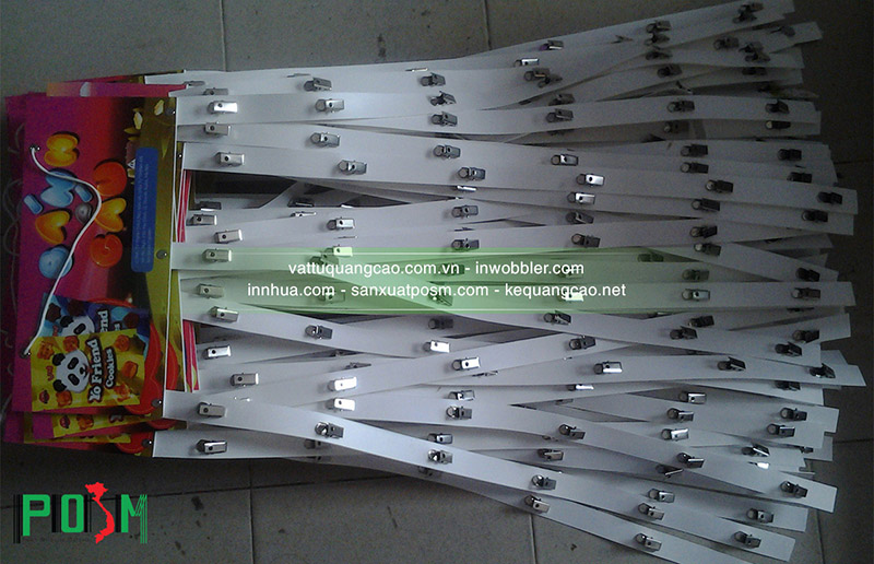 hanger dây nhựa kẹp sắt hanger dây nhựa kẹp sắt