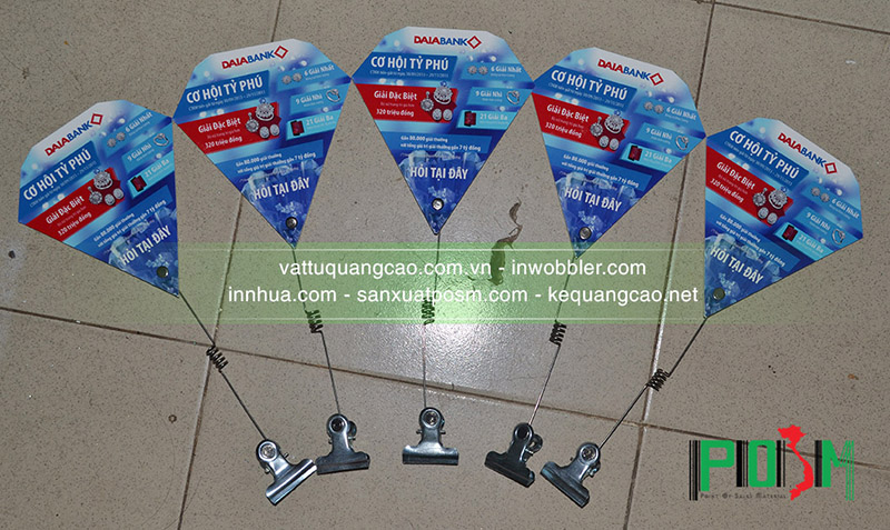 lò xo kẹp sắt lò xo kẹp sắt